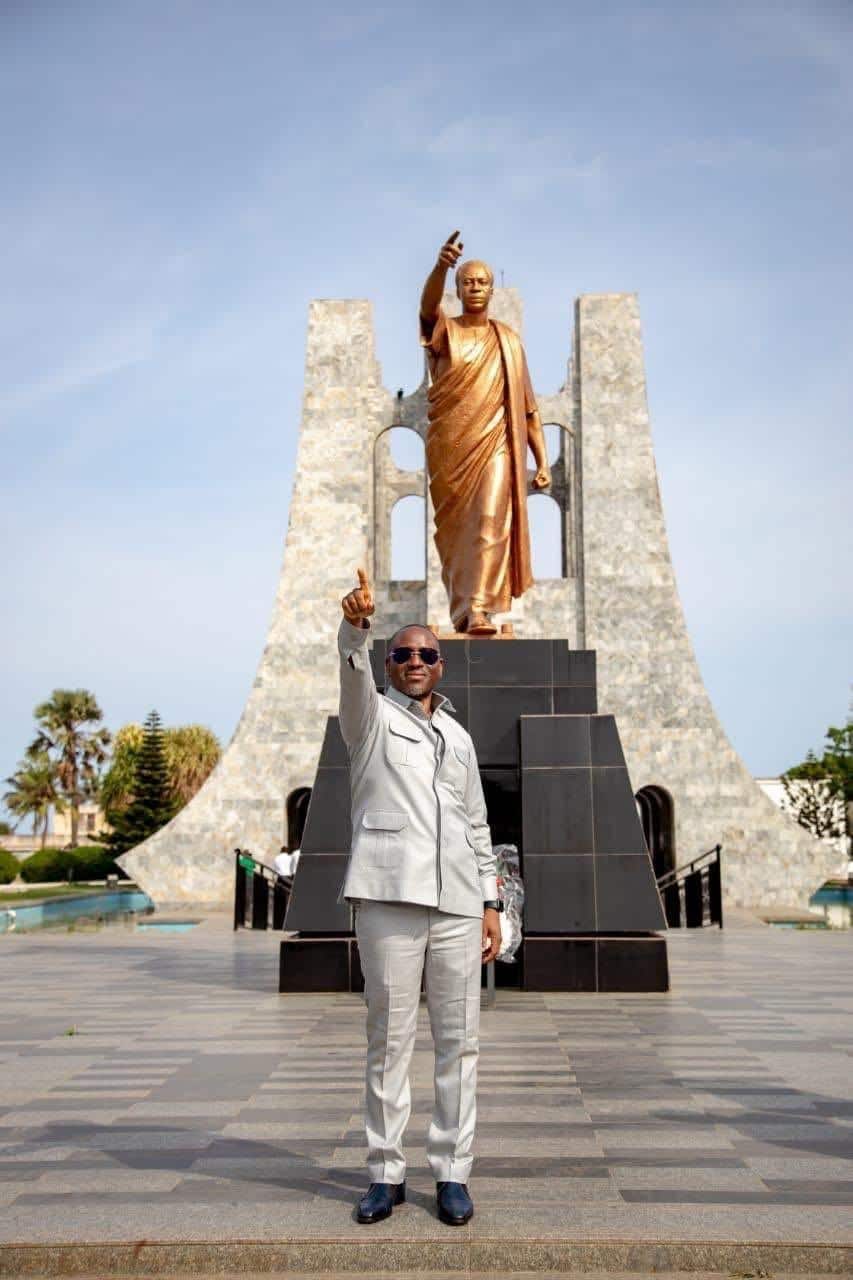 Côte d&rsquo;Ivoire-Guillaume Soro-L&rsquo;ancien Président de l&rsquo;Assemblée Nationale aperçu au Ghana : « Marchons ensemble vers la victoire »